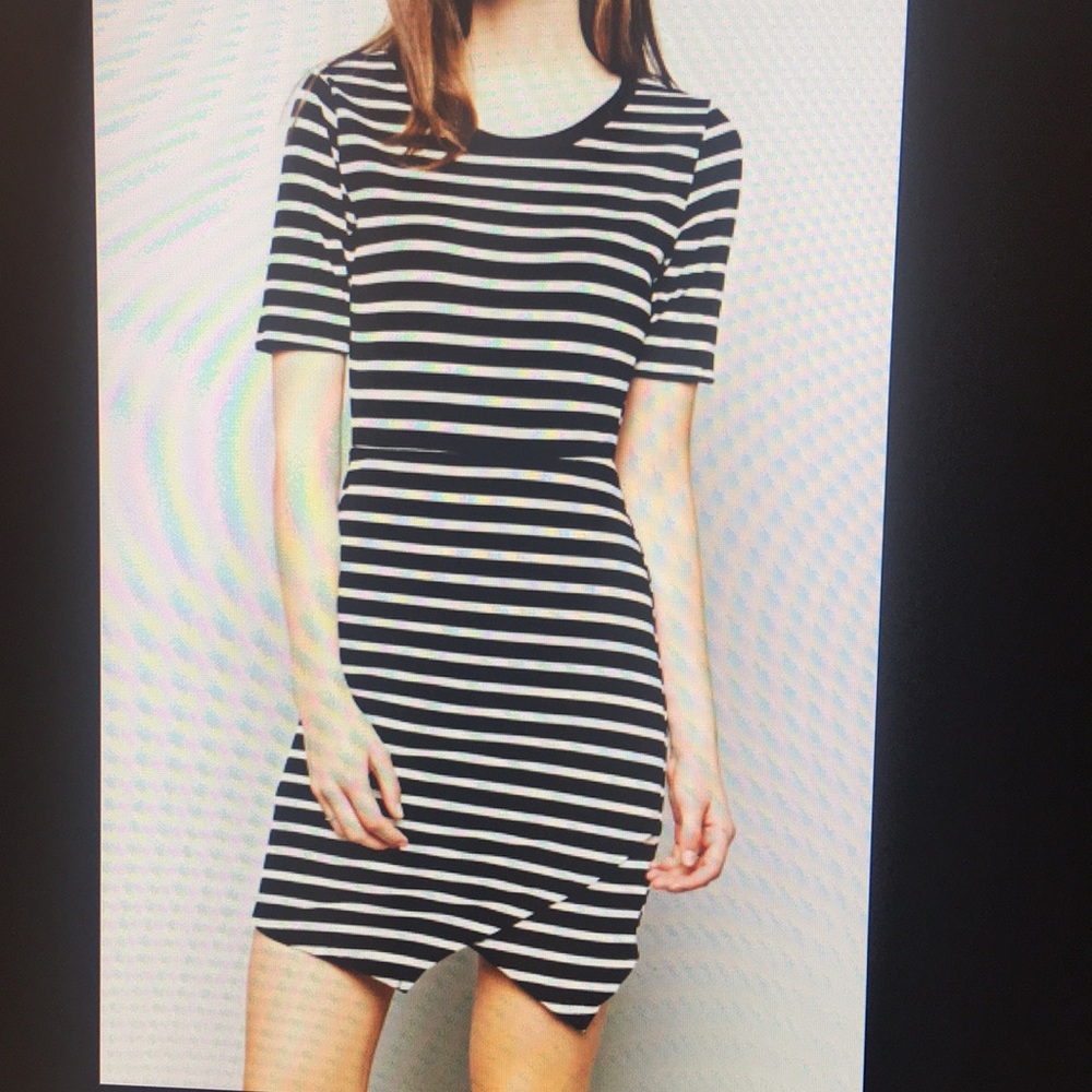 LUMIERE BLK/WHITE ASYMMETRICAL DRESS